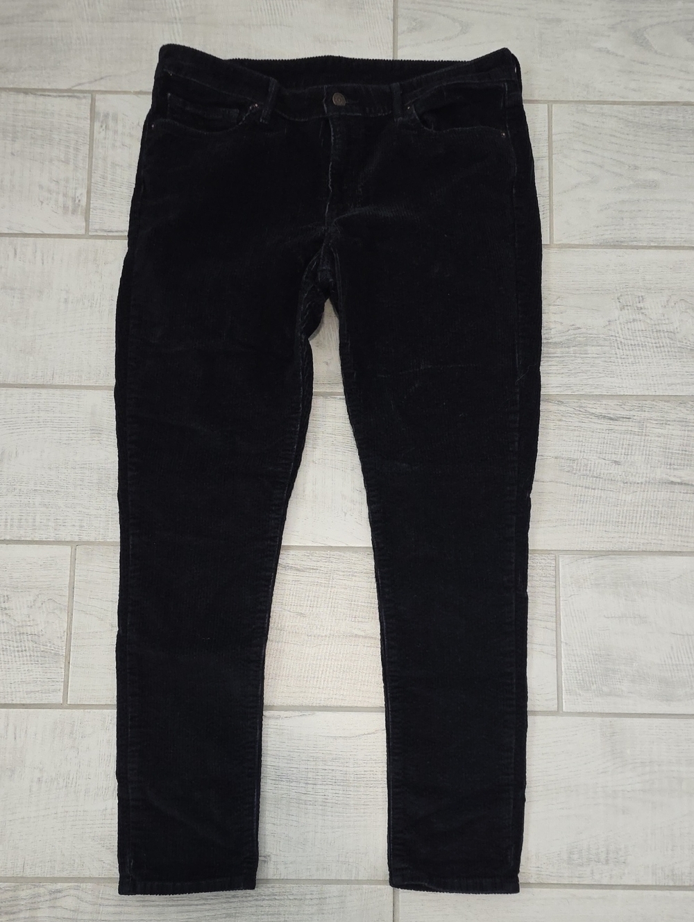 Levi's Black Corduroy High-Rise Skinny Women's Size 32x30 with Red Tab